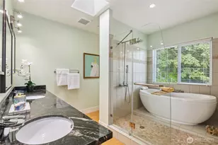 2006 West LK Sammamish Pkwy NE, Redmond, WA 98052 - Photo 21