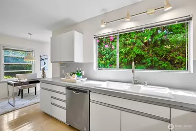 2814 42nd Avenue W, Seattle, WA 98199 - Photo 15
