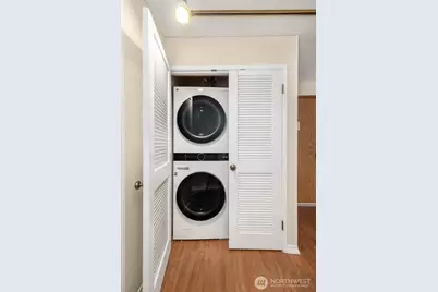 2210 NE 92nd St #104, Seattle, WA 98115 - Photo 19