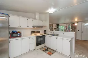 60 Rhododendron Dr, Sequim, WA 98382 - Photo 5