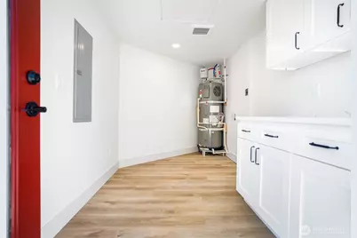 11647 Beacon Avenue S, Seattle, WA 98178 - Photo 23