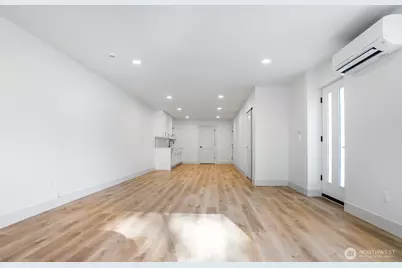11647 Beacon Avenue S, Seattle, WA 98178 - Photo 25