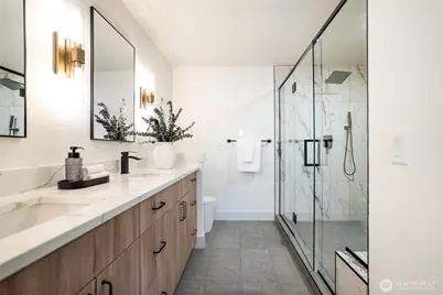 11647 Beacon Avenue S, Seattle, WA 98178 - Photo 13