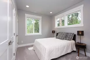 1808 104th Ave SE, Bellevue, WA 98004 - Photo 17