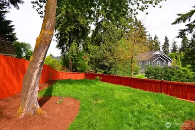 1808 104th Avenue SE, Bellevue, WA 98004 - Photo 23