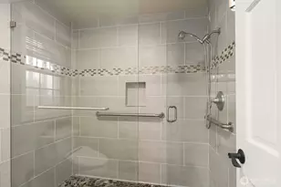 14314 NE 10th Pl, Bellevue, WA 98007 - Photo 23