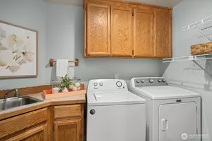 14314 NE 10th Pl, Bellevue, WA 98007 - Photo 17