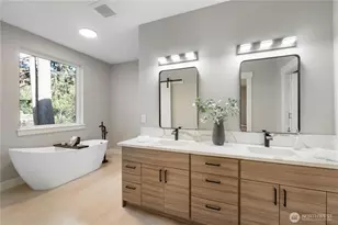 6598 Vandermark Rd E, Bonney Lake, WA 98391 - Photo 11