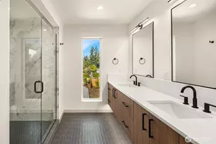 12249 NE 66th St, Kirkland, WA 98033 - Photo 23
