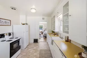 5222 S I St, Tacoma, WA 98408 - Photo 9