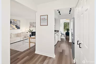 10508 NE 32nd Place #G302, Bellevue, WA 98004 - Photo 3