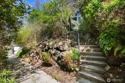 3438 14th Avenue W, Seattle, WA 98119 - Photo 3