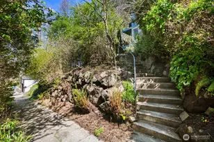 3438 14th Ave W, Seattle, WA 98119 - Photo 3