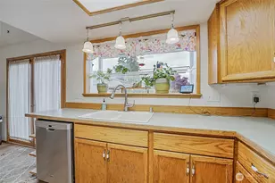 16973 Vaughn Rd, Mount Vernon, WA 98273 - Photo 9