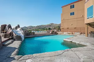 322 W Woodin Ave, Chelan, WA 98816 - Photo 21