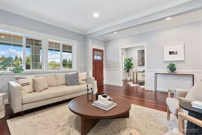 8050 29th Avenue NW, Seattle, WA 98117 - Photo 3