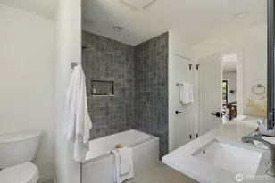 3430 39th Ave W, Seattle, WA 98199 - Photo 21