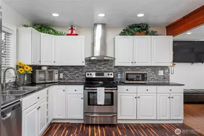 8910 SE Northgate Avenue, Vancouver, WA 98664 - Photo 5