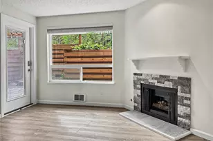 10501 8th Ave NE, Seattle, WA 98125 - Photo 7