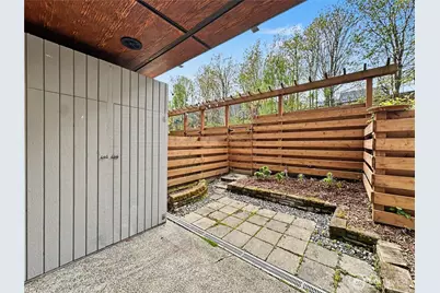 10501 8th Avenue NE #128, Seattle, WA 98125 - Photo 27