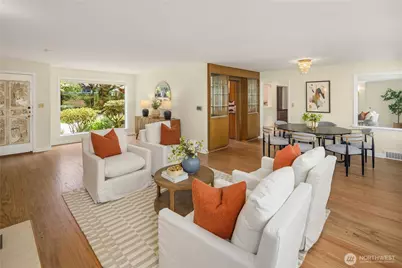 3409 Magnolia Blvd W, Seattle, WA 98199 - Photo 5