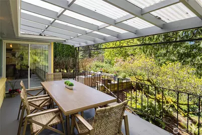 3409 Magnolia Blvd W, Seattle, WA 98199 - Photo 25