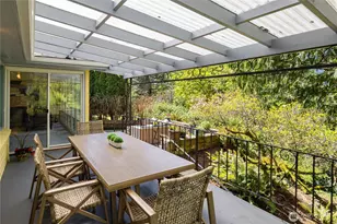 3409 Magnolia Blvd W, Seattle, WA 98199 - Photo 25