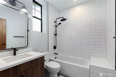 10715 2nd Avenue NW, Seattle, WA 98177 - Photo 17