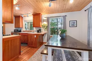 21012 Pinnacle Rd, Glacier, WA 98244 - Photo 3