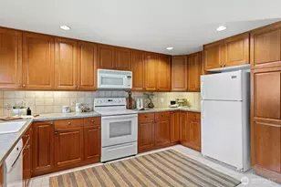 3602 NE 103rd St, Seattle, WA 98125 - Photo 15
