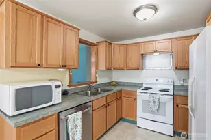 19106 NE Grinnell Rd, Woodland, WA 98674 - Photo 17