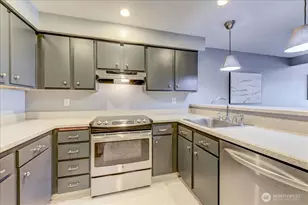 14312 126th Ave NE, Kirkland, WA 98034 - Photo 3