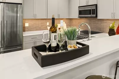 7064 Cleopatra Place NW, Seattle, WA 98117 - Photo 9