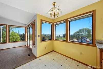 6108 N Park Avenue, Tacoma, WA 98407 - Photo 9