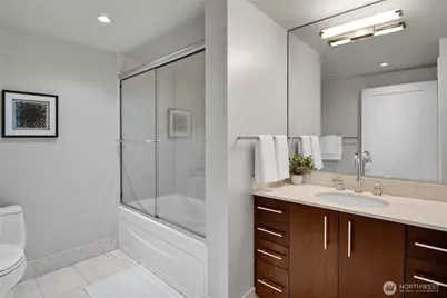 650 Bellevue Way NE #2808, Bellevue, WA 98004 - Photo 19