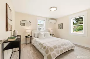 106 N 100th St, Seattle, WA 98133 - Photo 11