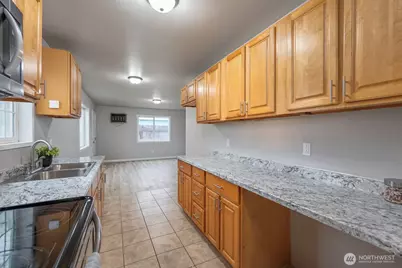 4253 NE Lincoln Drive, Moses Lake, WA 98837 - Photo 3