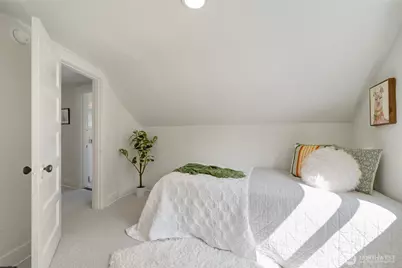 2516 3rd Avenue W, Seattle, WA 98119 - Photo 23