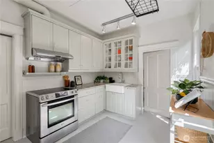 2516 3rd Ave W, Seattle, WA 98119 - Photo 15