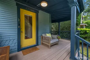 2516 3rd Ave W, Seattle, WA 98119 - Photo 3