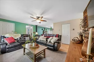 11222 Country Club Pl, Anderson Island, WA 98303 - Photo 13