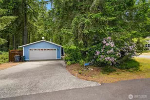 11222 Country Club Pl, Anderson Island, WA 98303 - Photo 3