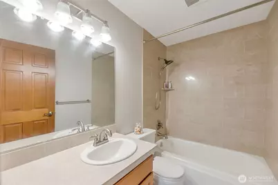 15733 SE 175th Place, Renton, WA 98058 - Photo 9