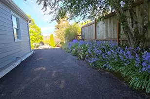 12053 70th Ave S, Seattle, WA 98178 - Photo 3