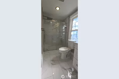 12053 70 Avenue S, Seattle, WA 98178 - Photo 13