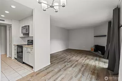 12423 NE 145th Place #B145, Kirkland, WA 98034 - Photo 7