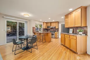 8218 126th Pl SE, Newcastle, WA 98056 - Photo 13