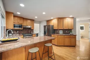 8218 126th Pl SE, Newcastle, WA 98056 - Photo 17