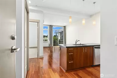 4547 8th Avenue NE #602, Seattle, WA 98105 - Photo 19