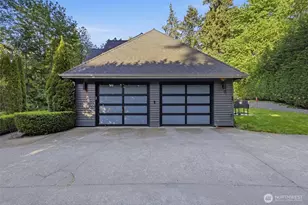 12217 NE 100th St, Kirkland, WA 98033 - Photo 3
